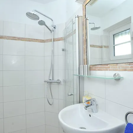 Haderslebener Str 32 * Vesterland
